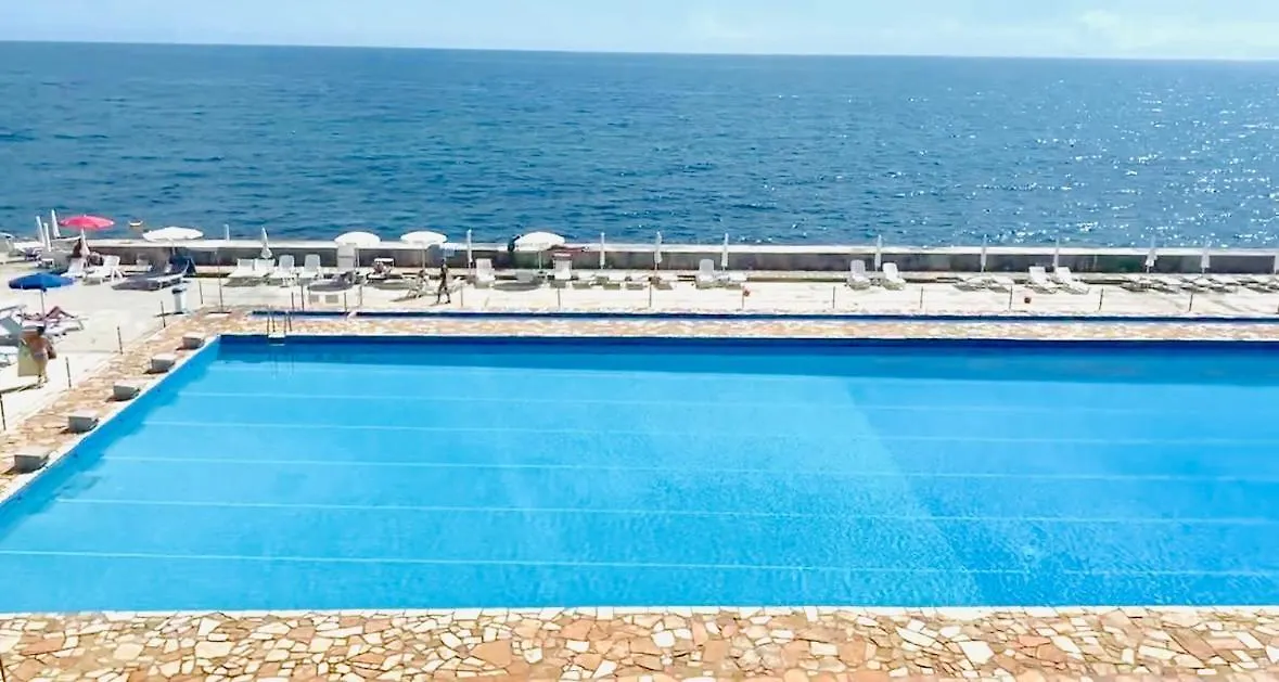 Suite Seaside Home - Fronte Mare Con Piscina Ospedaletti
