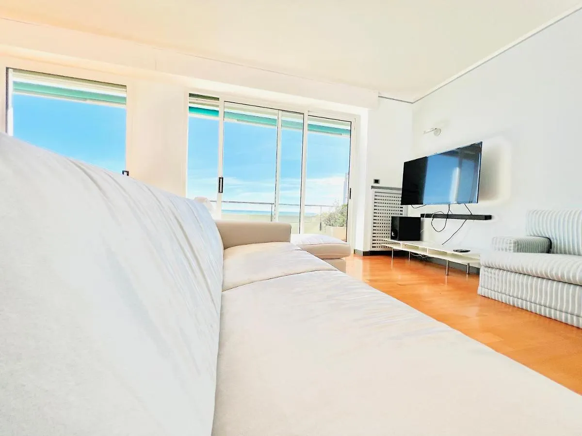 Suite Seaside Home - Fronte Mare Con Piscina Ospedaletti
