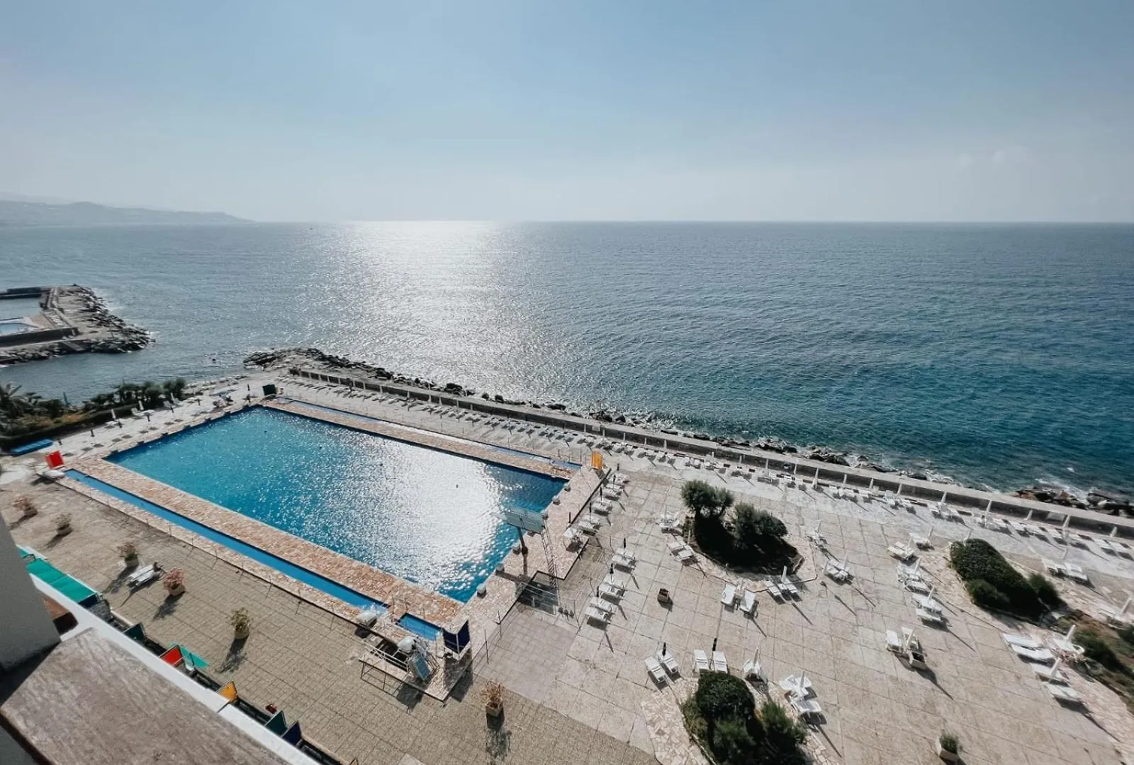 Apartment Suite Seaside Home - Fronte Mare Con Piscina Ospedaletti