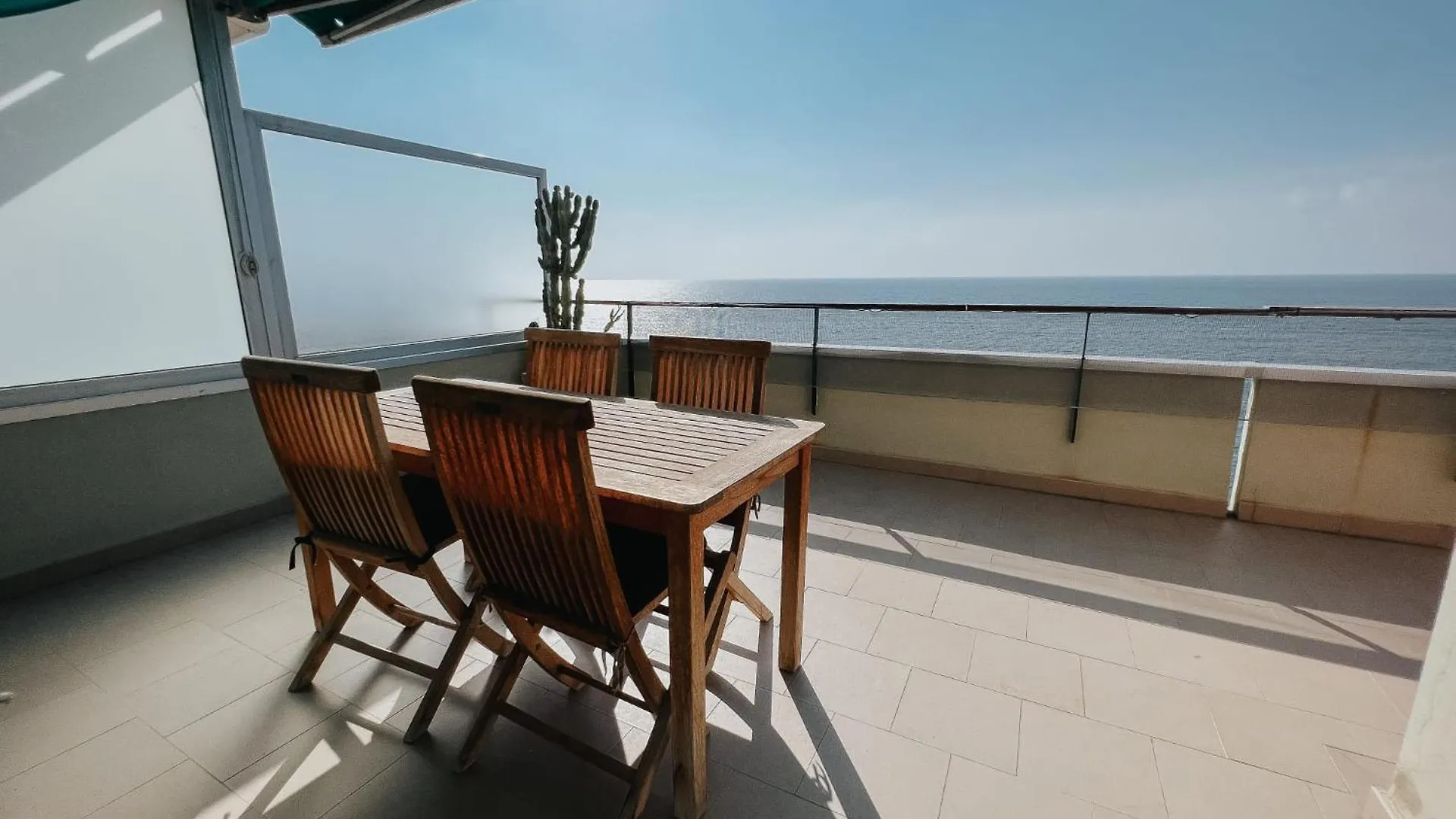 Apartment Suite Seaside Home - Fronte Mare Con Piscina Ospedaletti