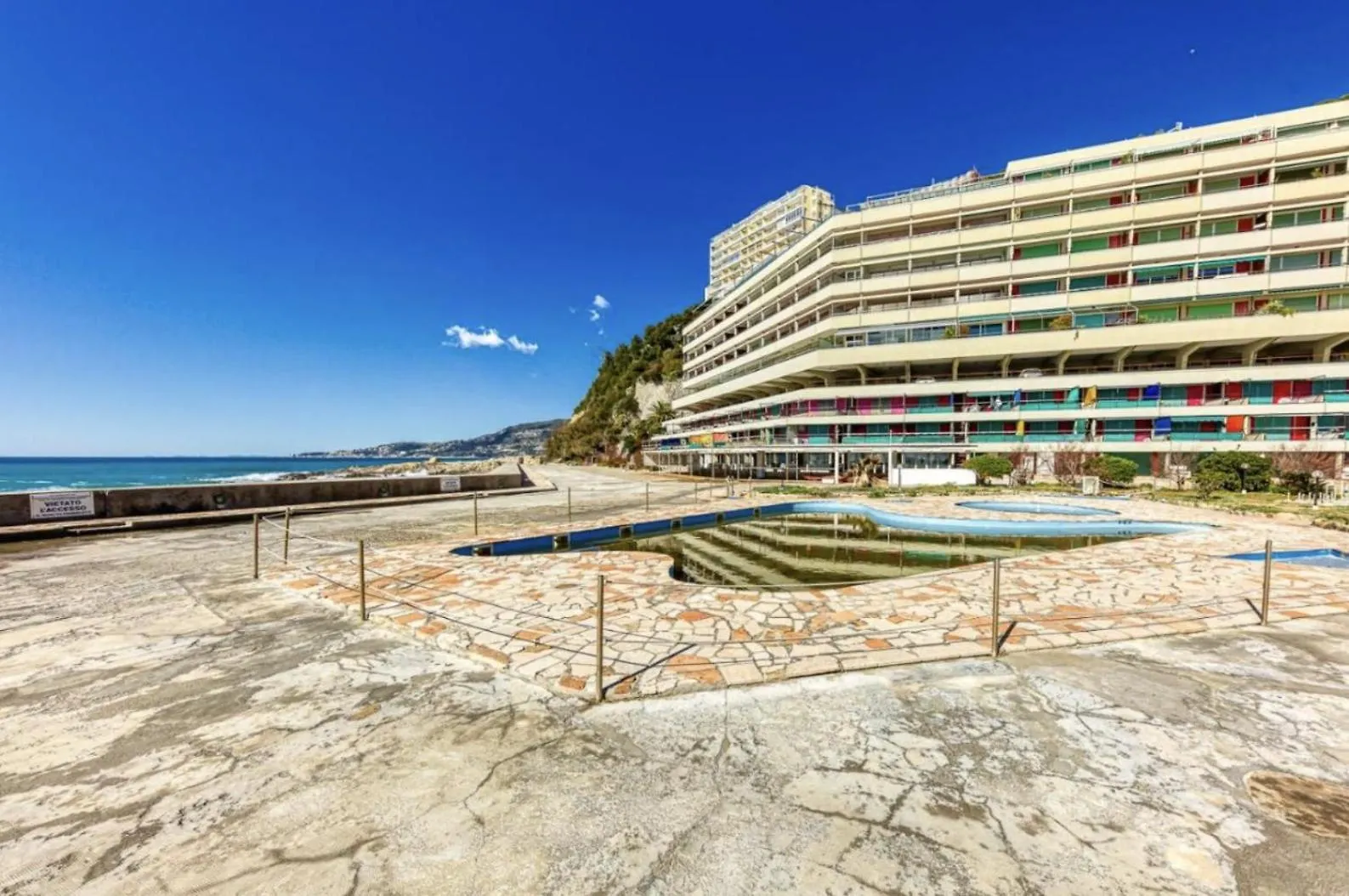 Apartment Suite Seaside Home - Fronte Mare Con Piscina Ospedaletti Italy